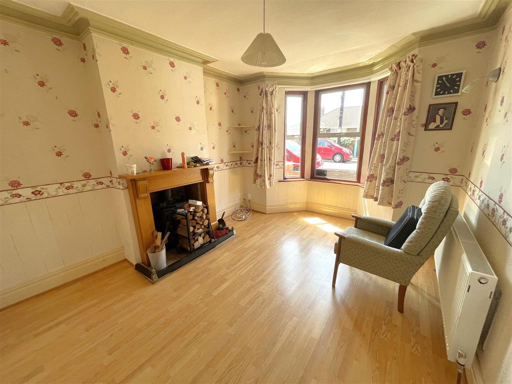 Property photo 2 of 33 Img_0475.Jpg