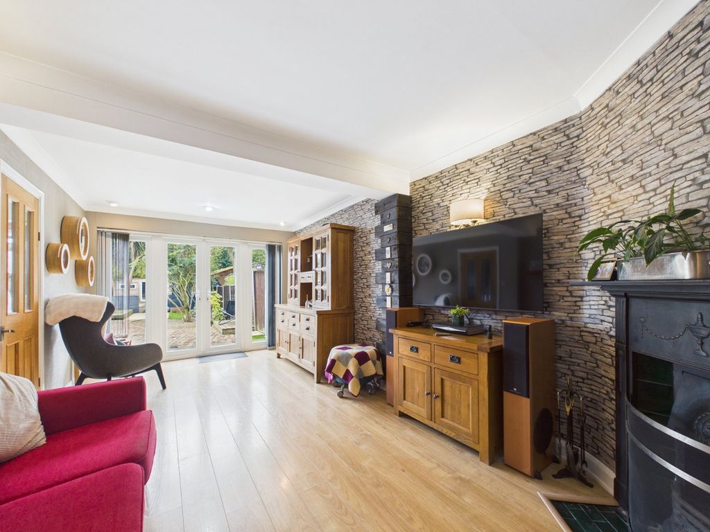 Property photo 2 of 21 Picture No. 04