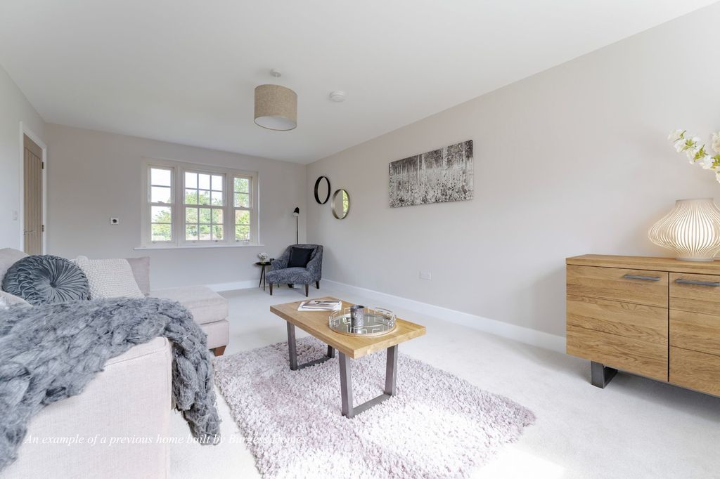 Property photo 2 of 26