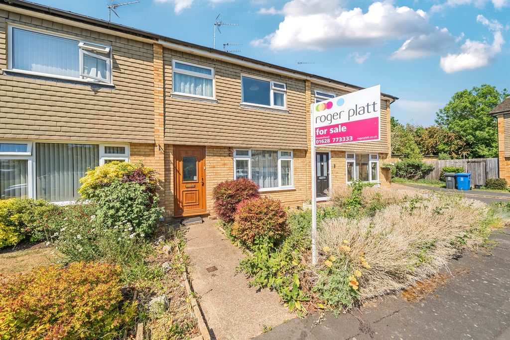 Property photo 1 of 12