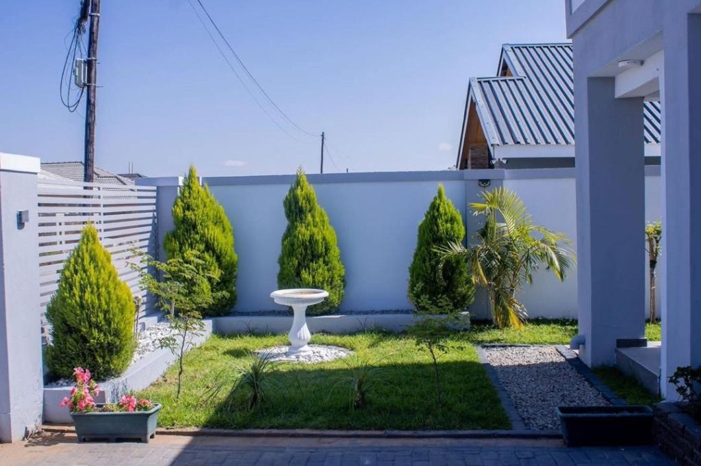 Property photo 3 of 6