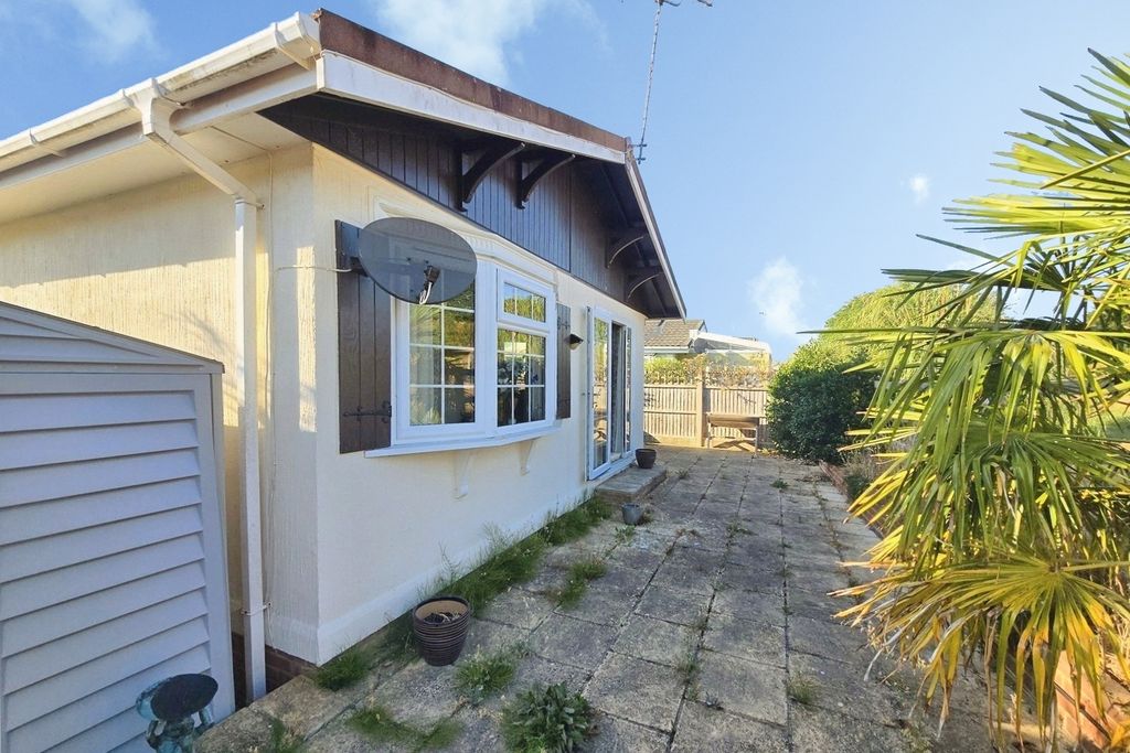 Property photo 3 of 17 Pbox-Img.Jpg