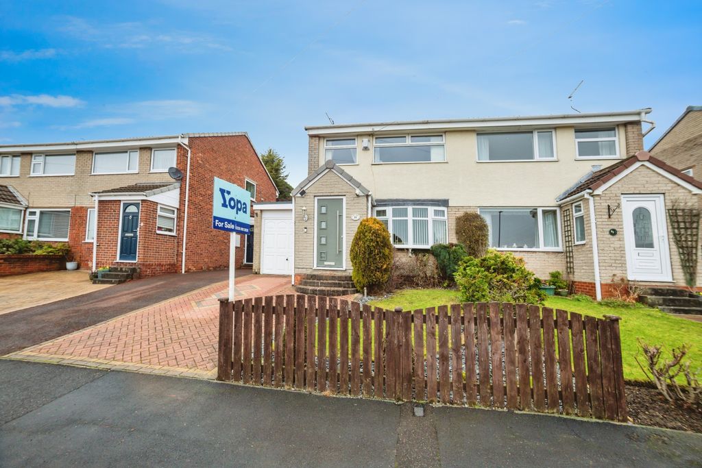 Property photo 1 of 25 7B1A3257