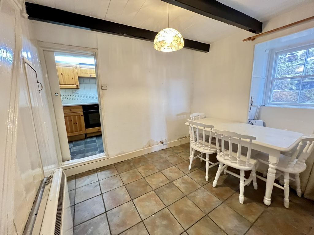 Property photo 3 of 9 Gallery