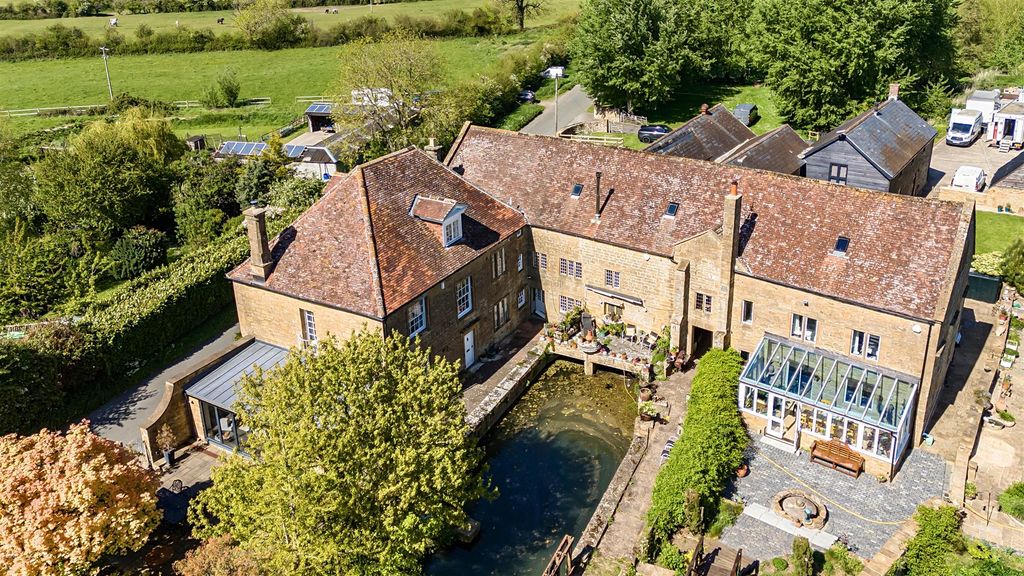 Property photo 1 of 40 Gawbridge Mill Building