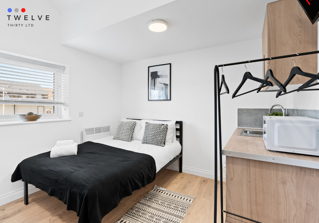 Property photo 3 of 10 Studio