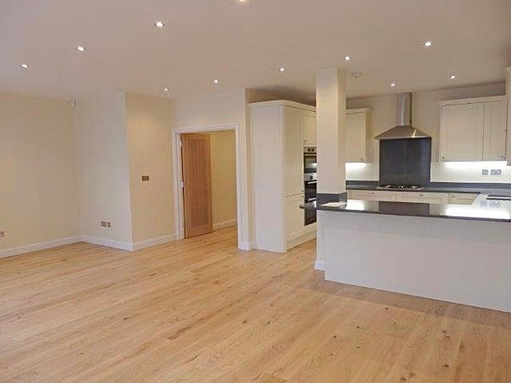 Property photo 2 of 11 Photo 8