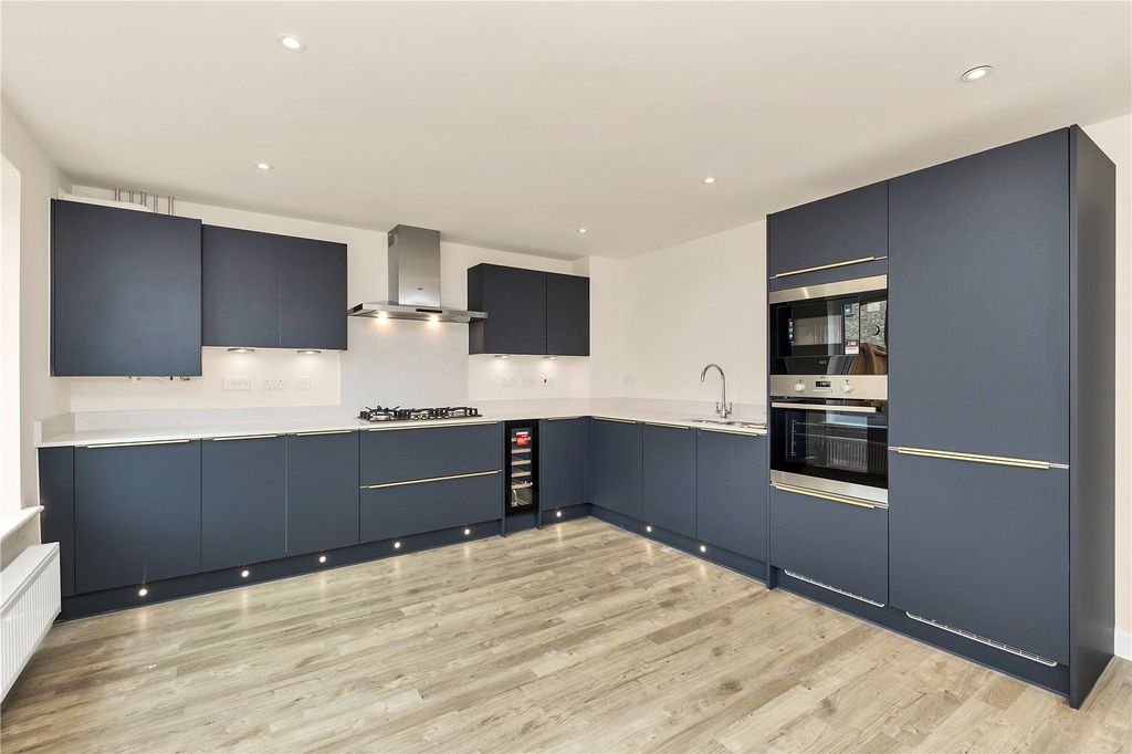 Property photo 2 of 13 Picture No. 06