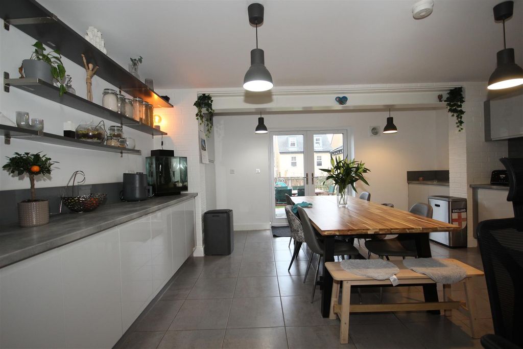 Property photo 3 of 28 Img_3847.Jpg