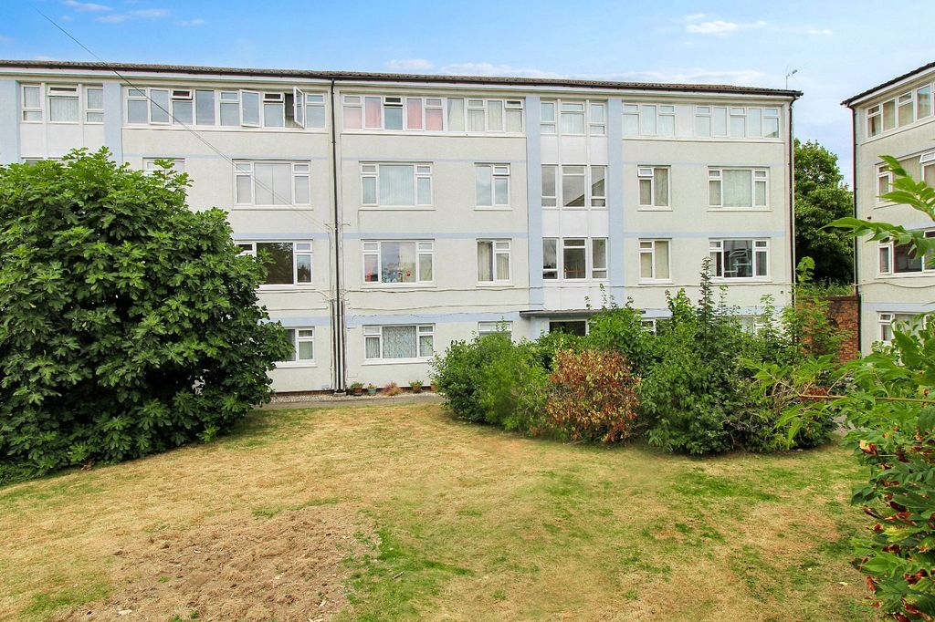 Property photo 1 of 16 Picture No. 02