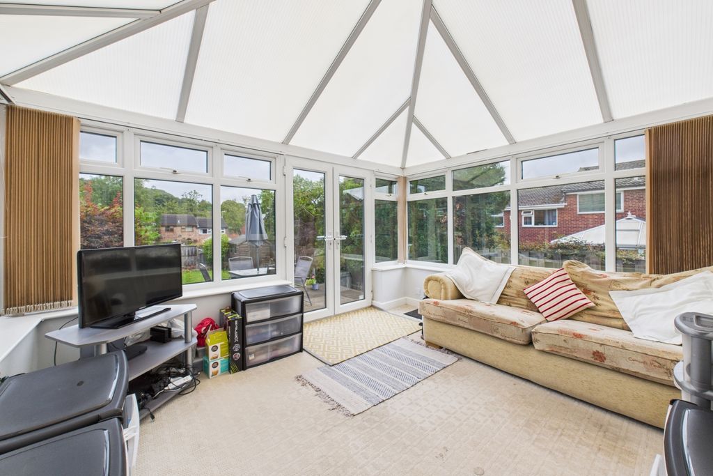 Property photo 2 of 22 Conservatory