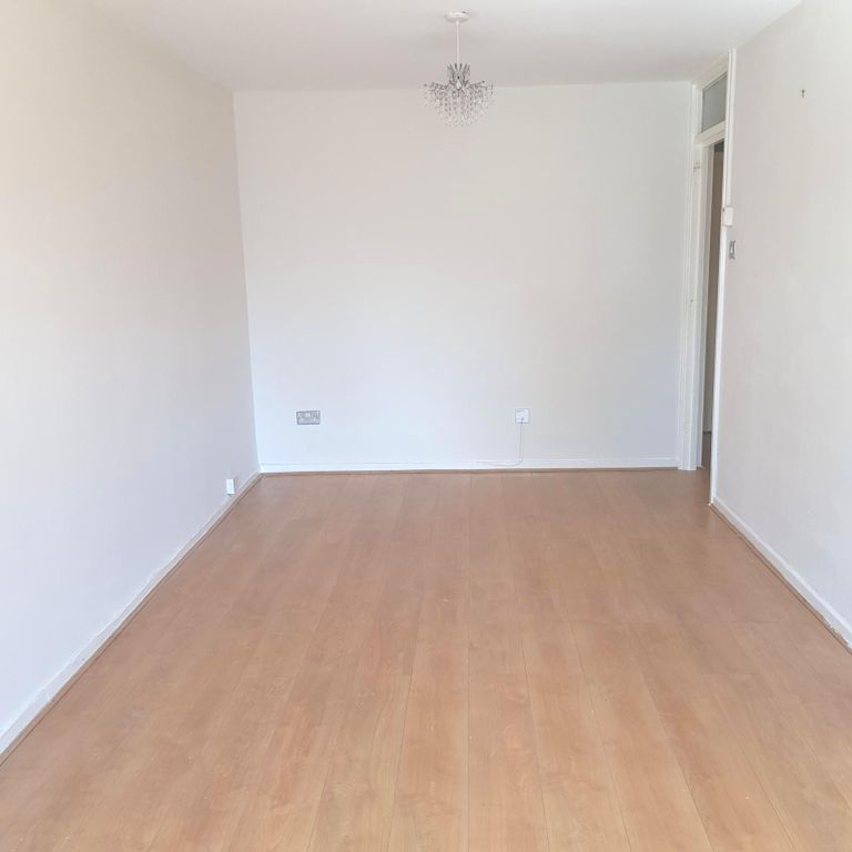 Property photo 3 of 14 Gallery