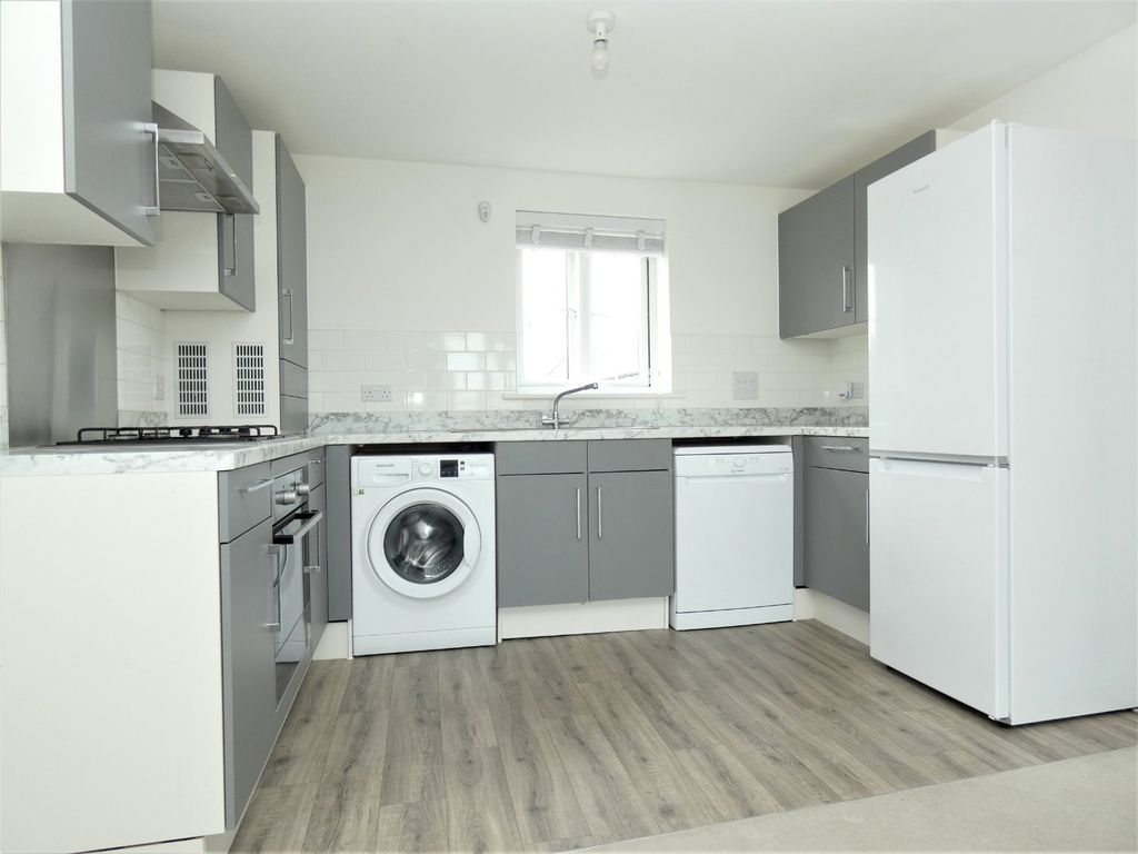 Property photo 3 of 10 Picture 3