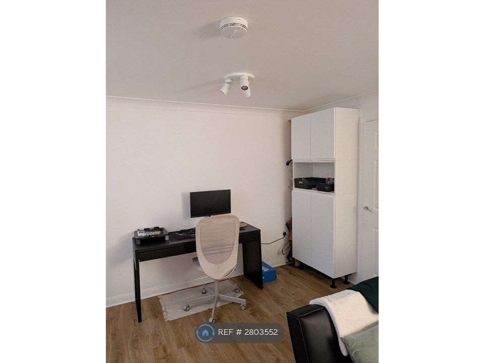 Property photo 3 of 10 Home Office