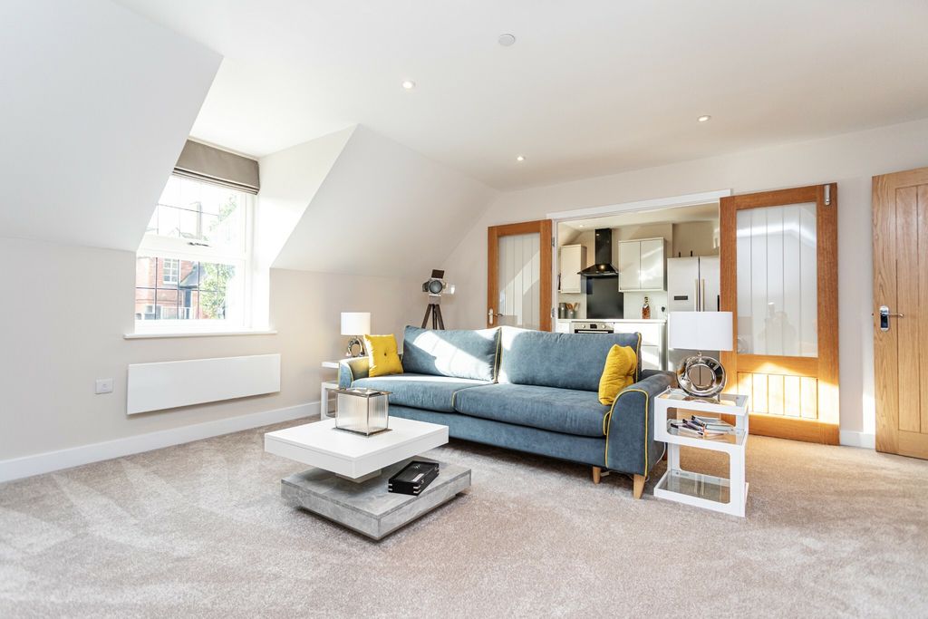 Property photo 3 of 23