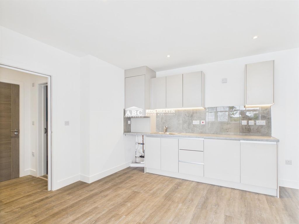 Property photo 1 of 13 Cam03827G0-Pr0056-Still002.Jpg