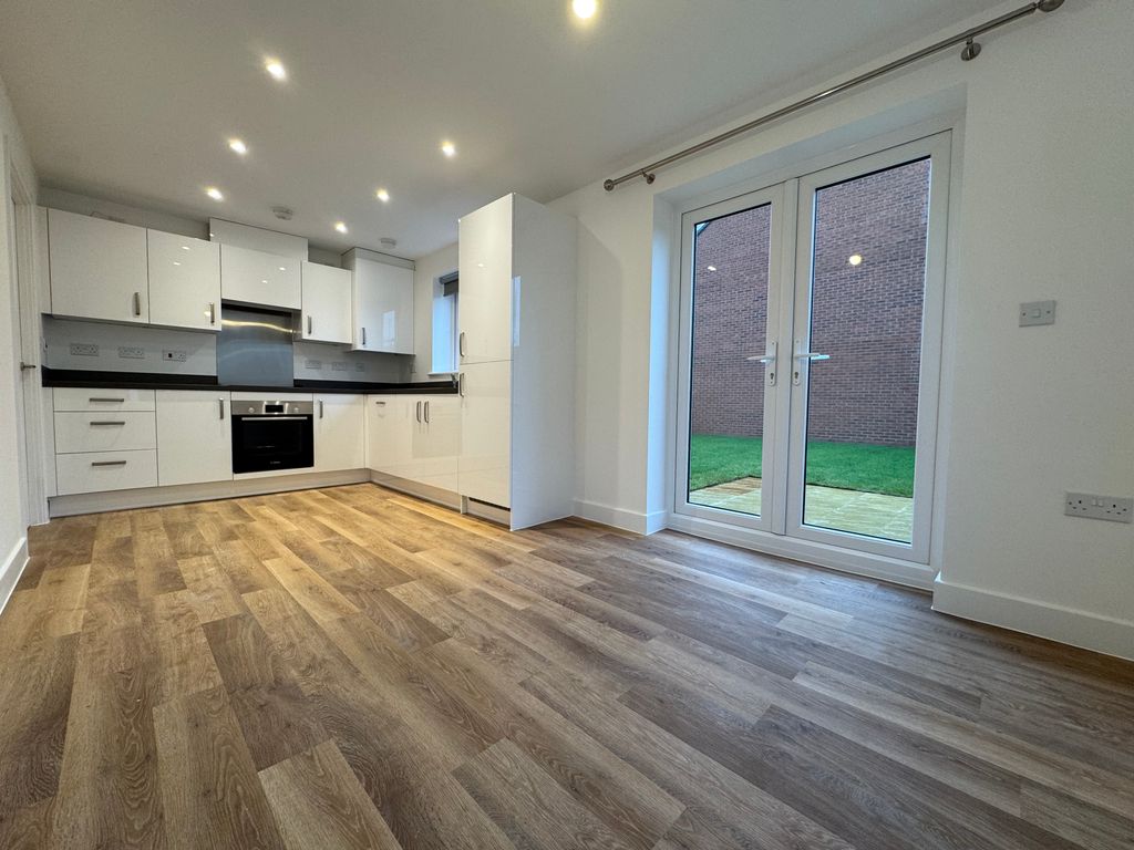 Property photo 2 of 22 Image