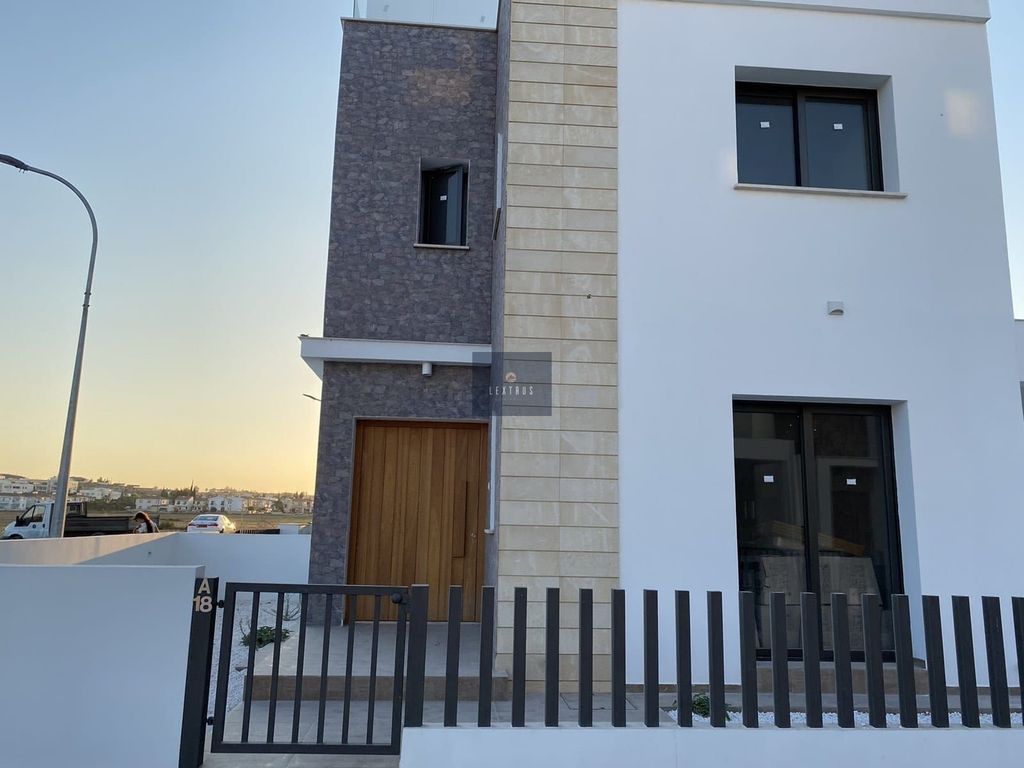 Property photo 1 of 14