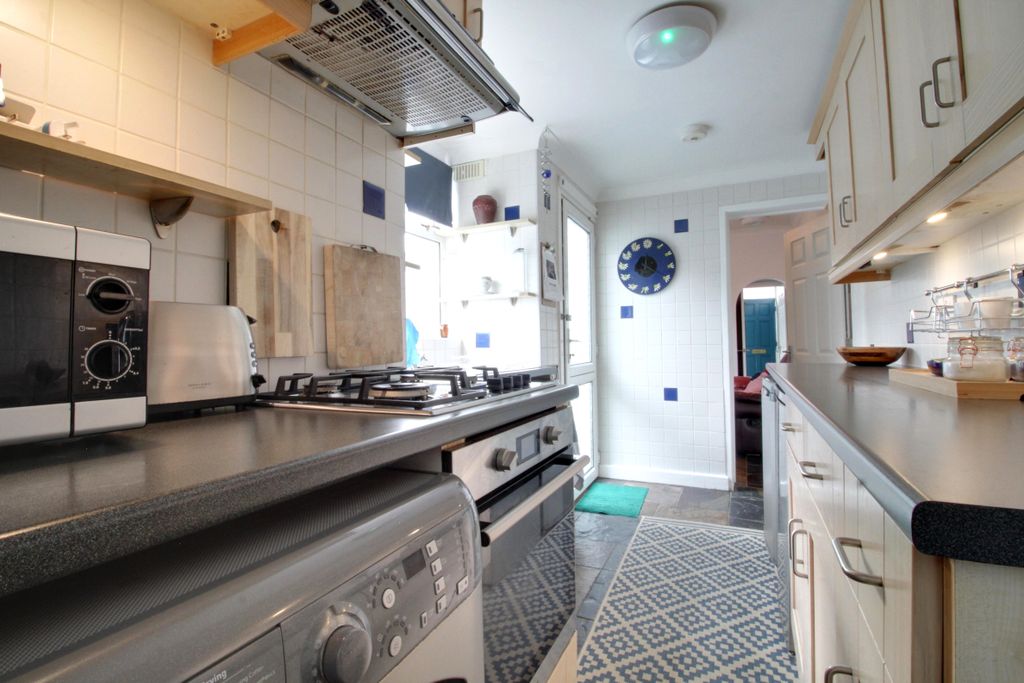 Property photo 3 of 16