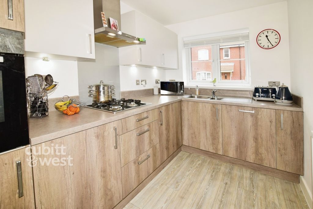 Property photo 2 of 15 97c4E38F-Dsc_1104