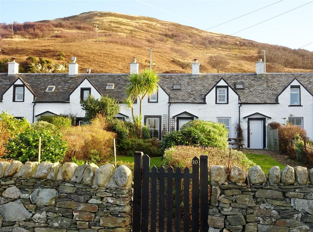 Property photo 3 of 42 Front Of No. 10