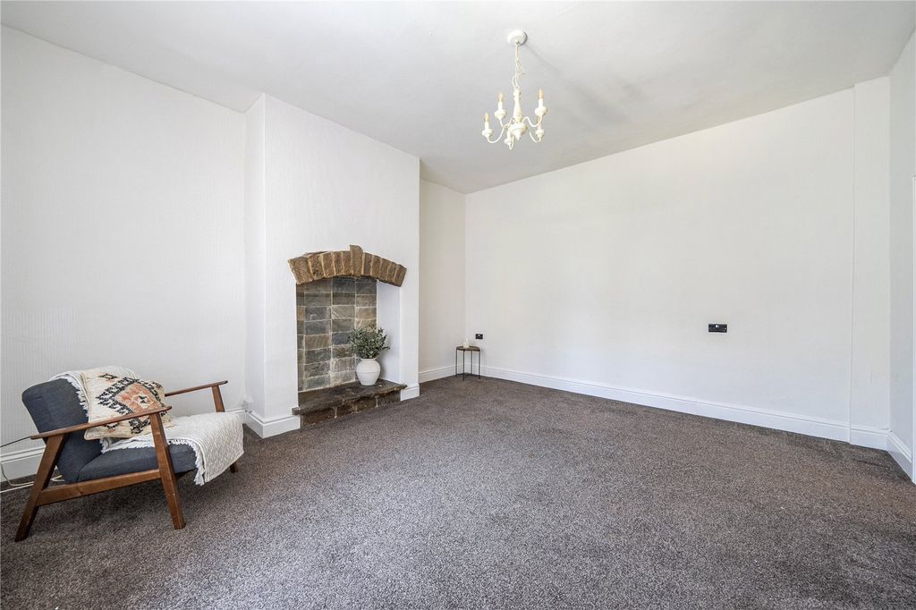 Property photo 2 of 12 Living Room