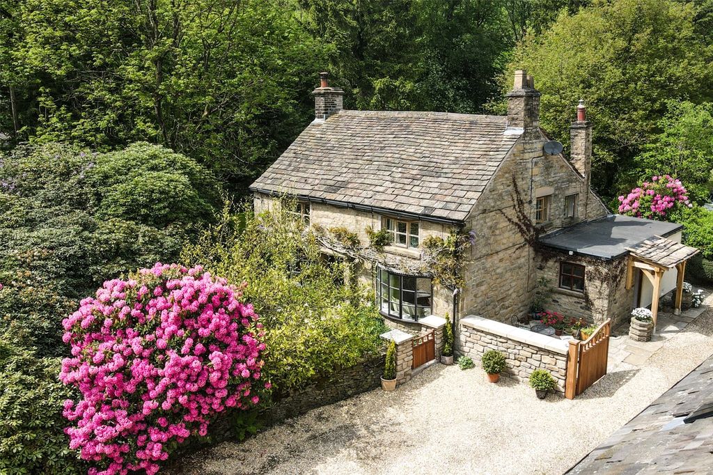 Property photo 1 of 69 Picture No. 01