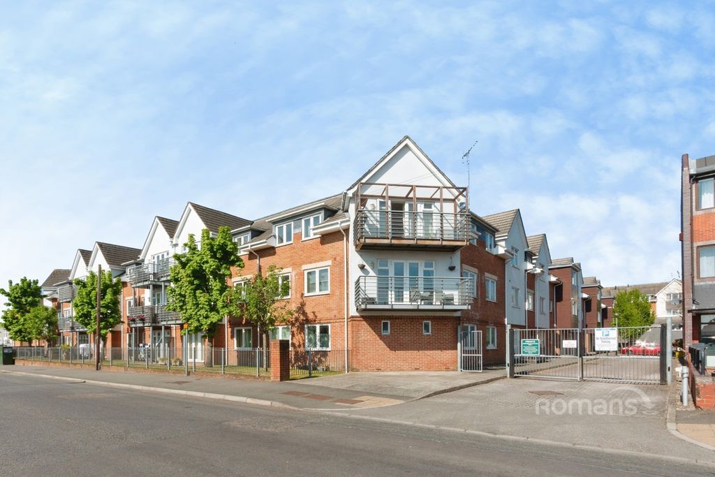 Property photo 1 of 11 Pbox-Img.Jpg