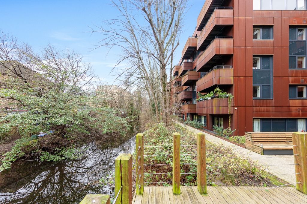 Property photo 2 of 8 094A5453