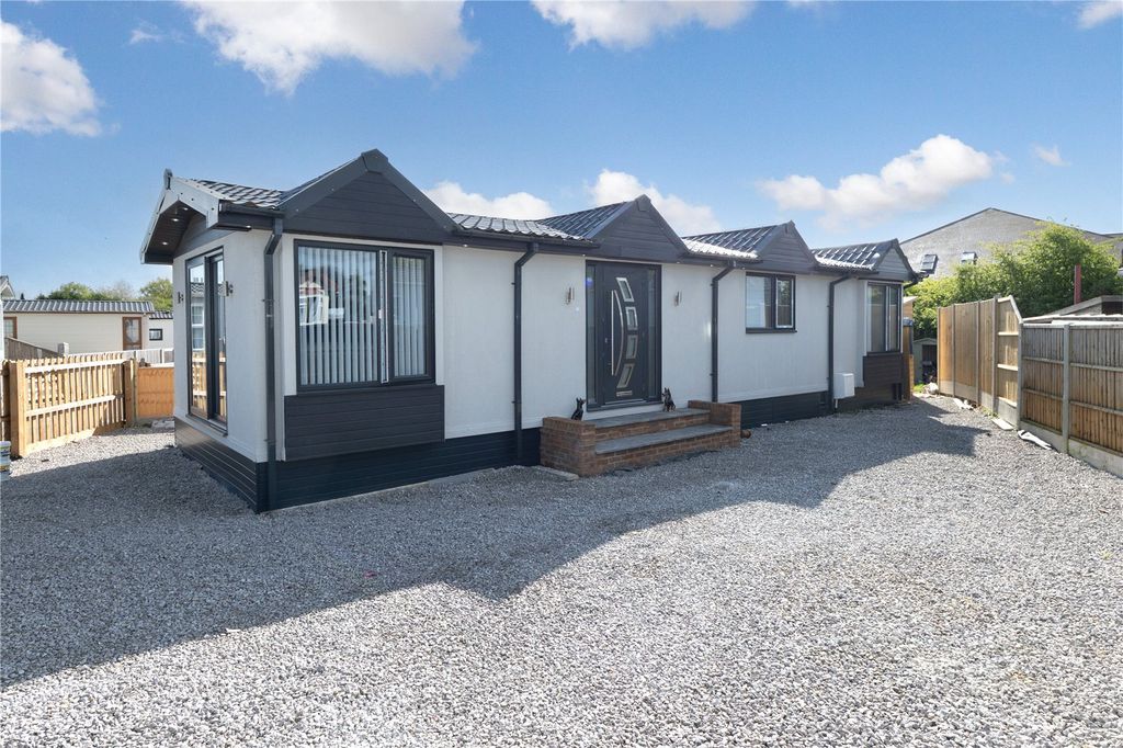 Property photo 1 of 25 Picture No. 38