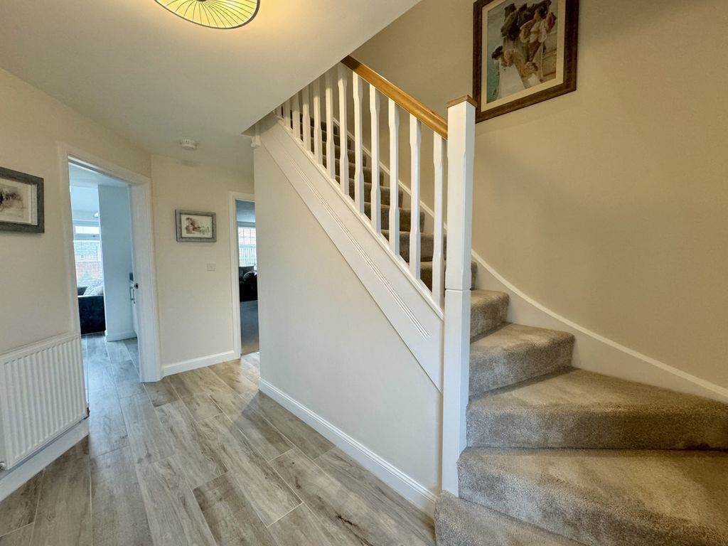 Property photo 3 of 29 Img_3627