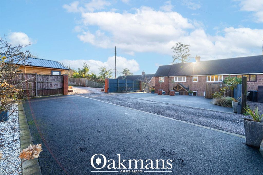 Property photo 1 of 58 Picture No. 99