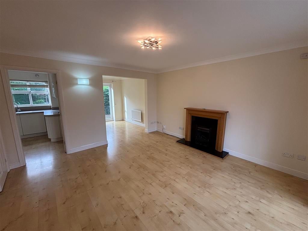 Property photo 2 of 19 Image