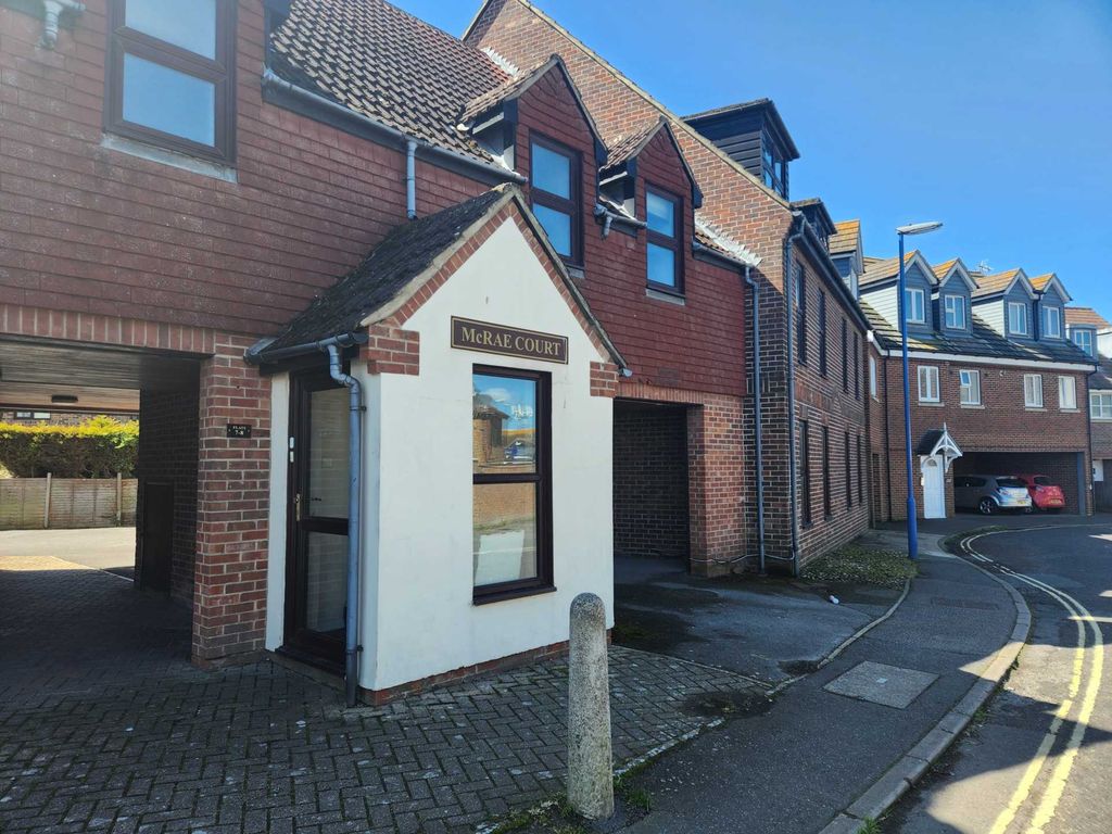 Property photo 1 of 4