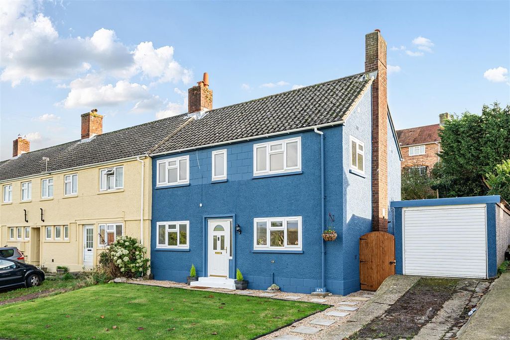 Property photo 1 of 31 1371018-1-68F7Aa5Ed5Bc8.Jpg