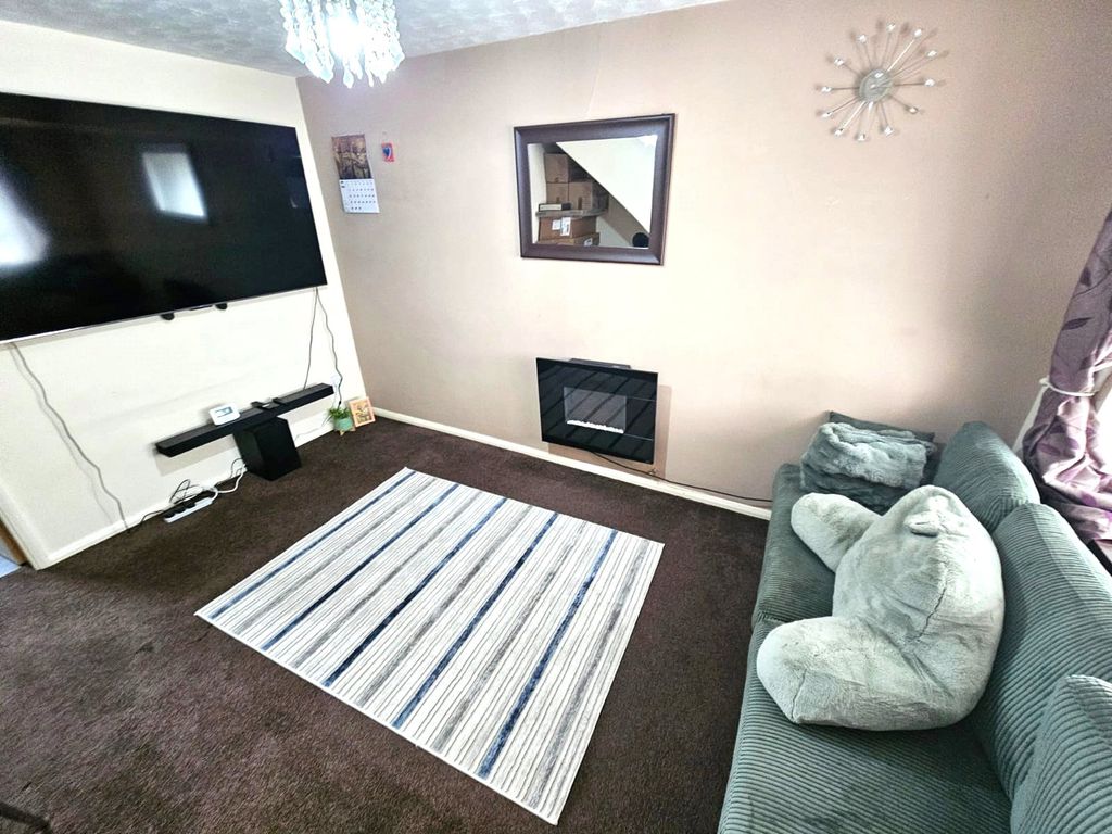 Property photo 3 of 9 Picture No. 02