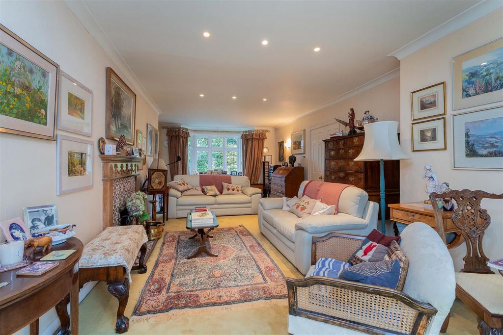 Property photo 3 of 30