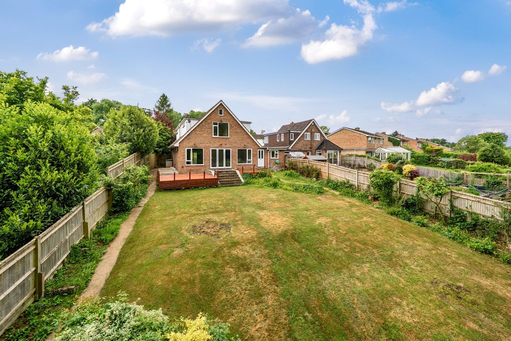 Property photo 1 of 11