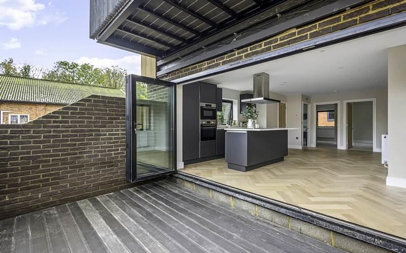 Property photo 2 of 7 2Balc2.Jpg