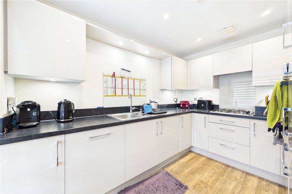 Property photo 2 of 14 Picture No. 05