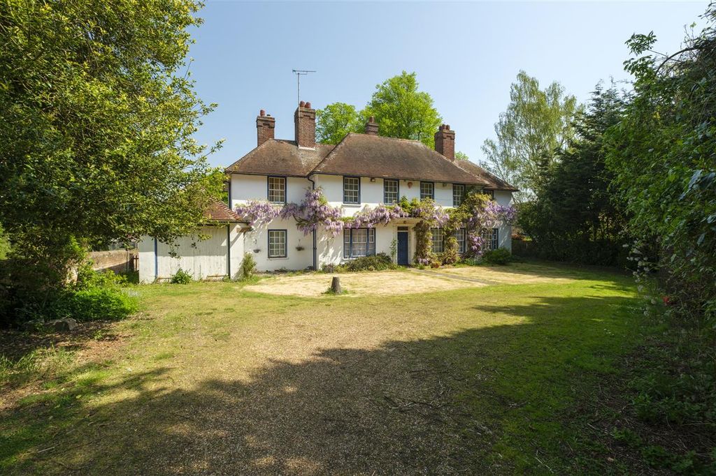 Property photo 2 of 26
