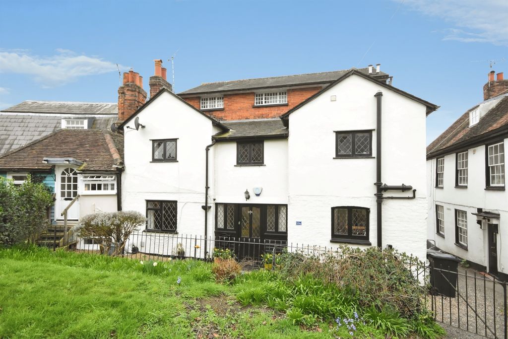 Property photo 1 of 16