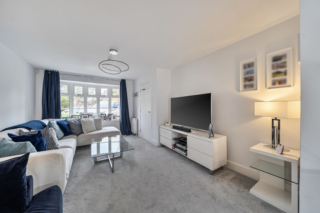 Property photo 2 of 25 1419620-11-699c56...