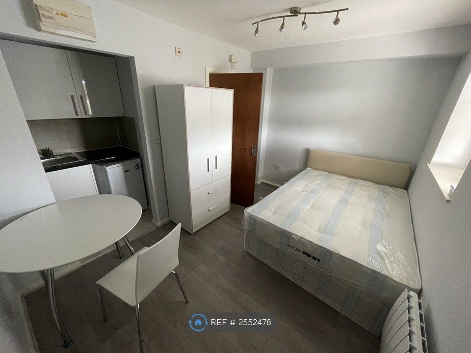 Property photo 1 of 5