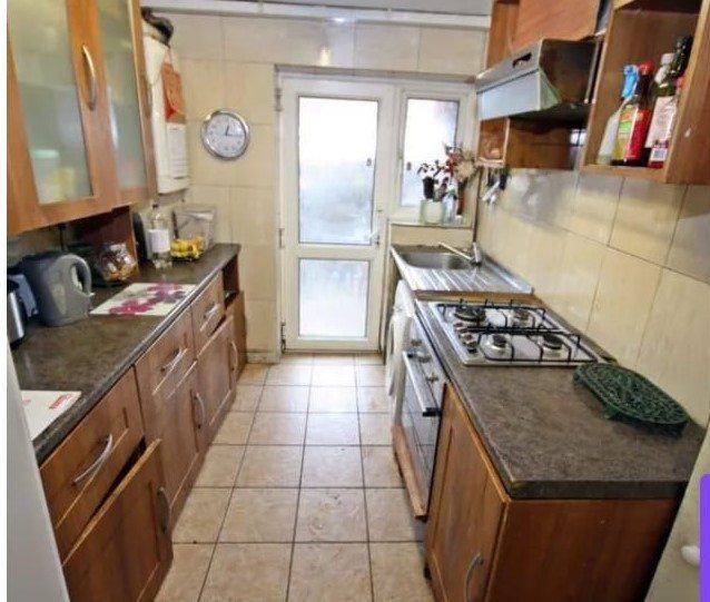 Property photo 2 of 5 Gallery