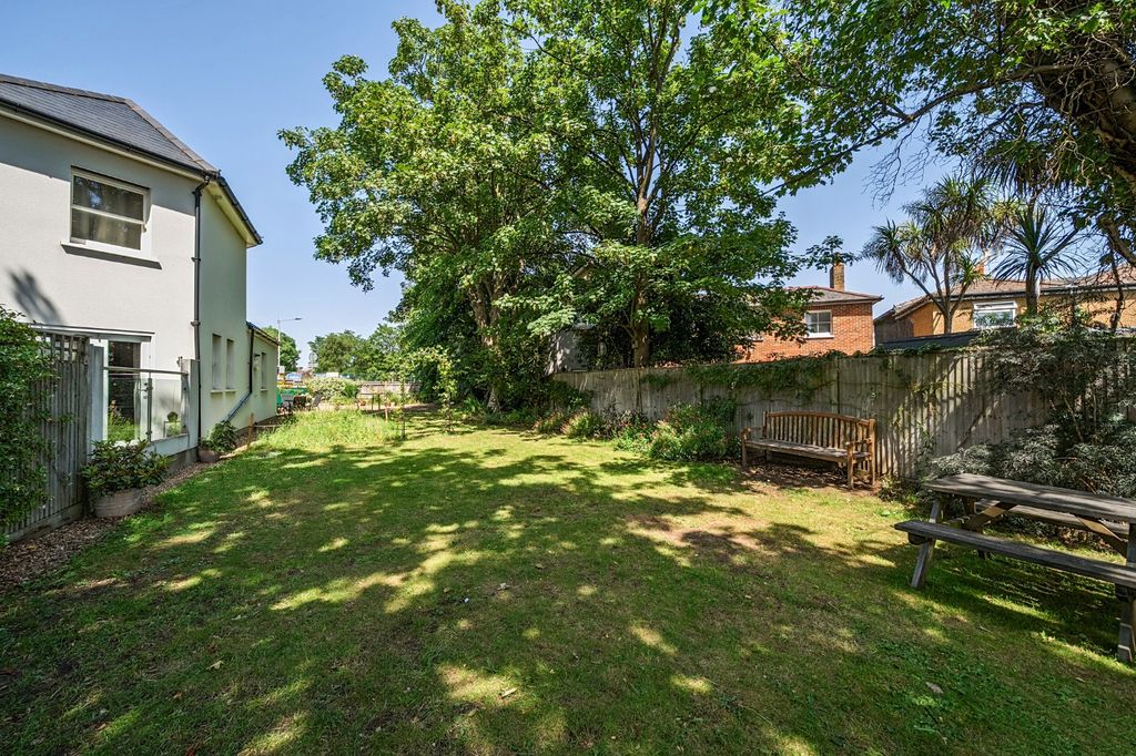 Property photo 3 of 14 Picture No. 25