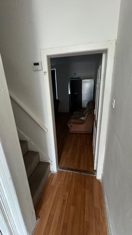 Property photo 3 of 16 8B739390-7139-42Ba-Bc73-Ffd7Fb5B0c60