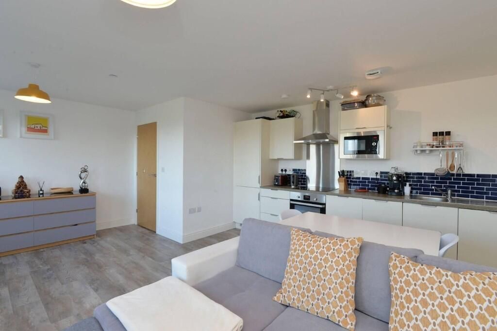 Property photo 3 of 10