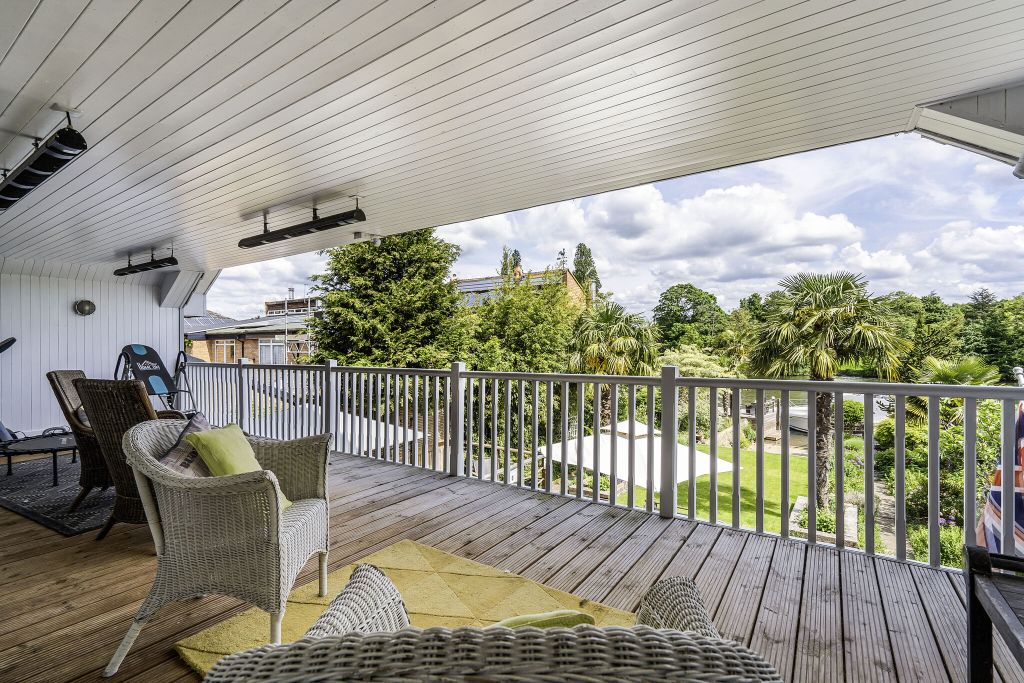 Property photo 3 of 30