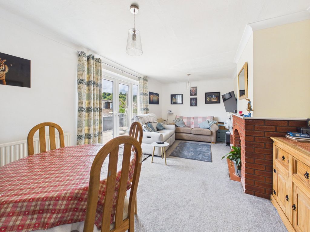 Property photo 3 of 13